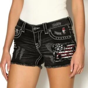 MISS ME black flag signature shorts